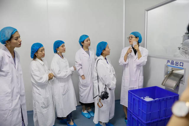 行業大v探廠華熙生物玻尿酸研發基地 親測市面玻尿酸爆款產品